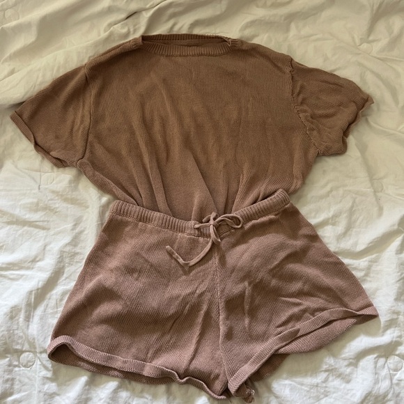 Woven Lounge Set - Picture 1 of 7